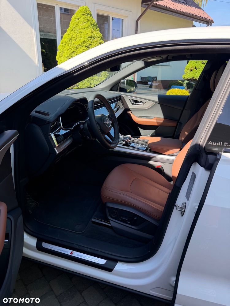 Audi Q8 55 TFSI e PHEV Quattro Tiptronic - 7