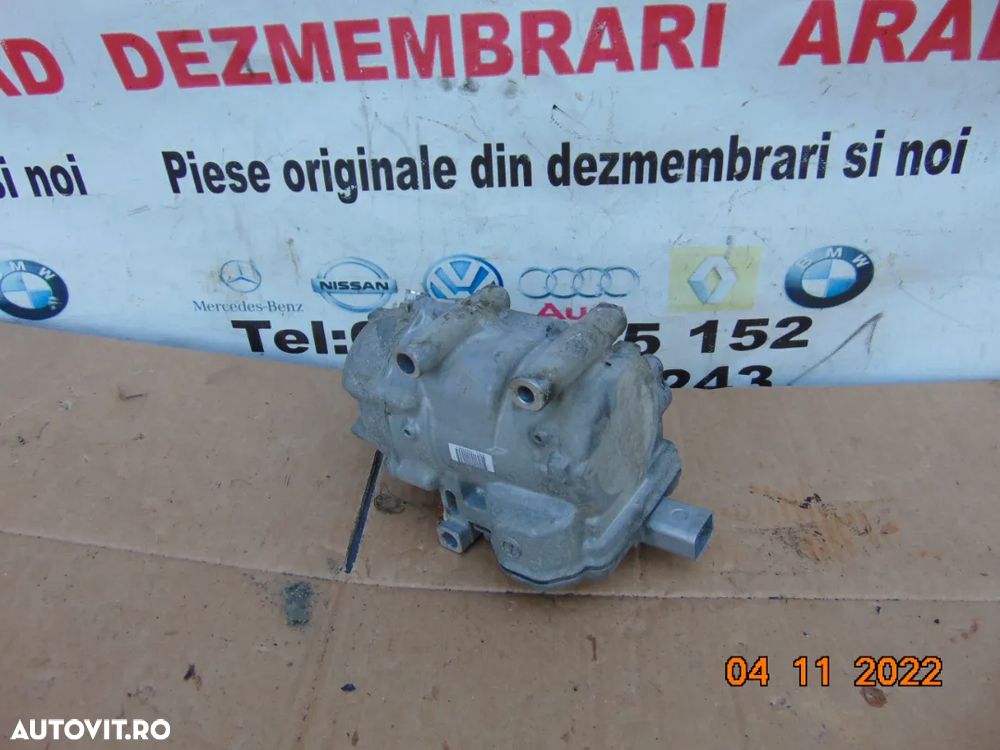 Compresor clima Toyota 1.5 hibrid Auris prius yaris hibrid - 1