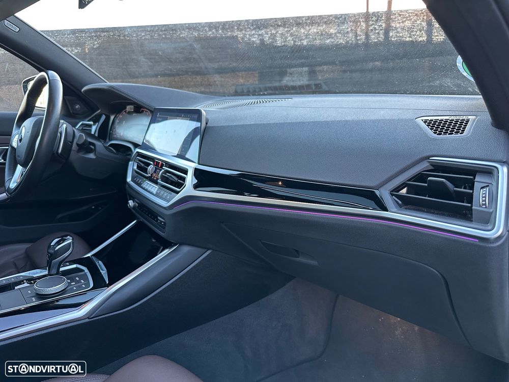 BMW 330 e Aut. Sport Line - 12