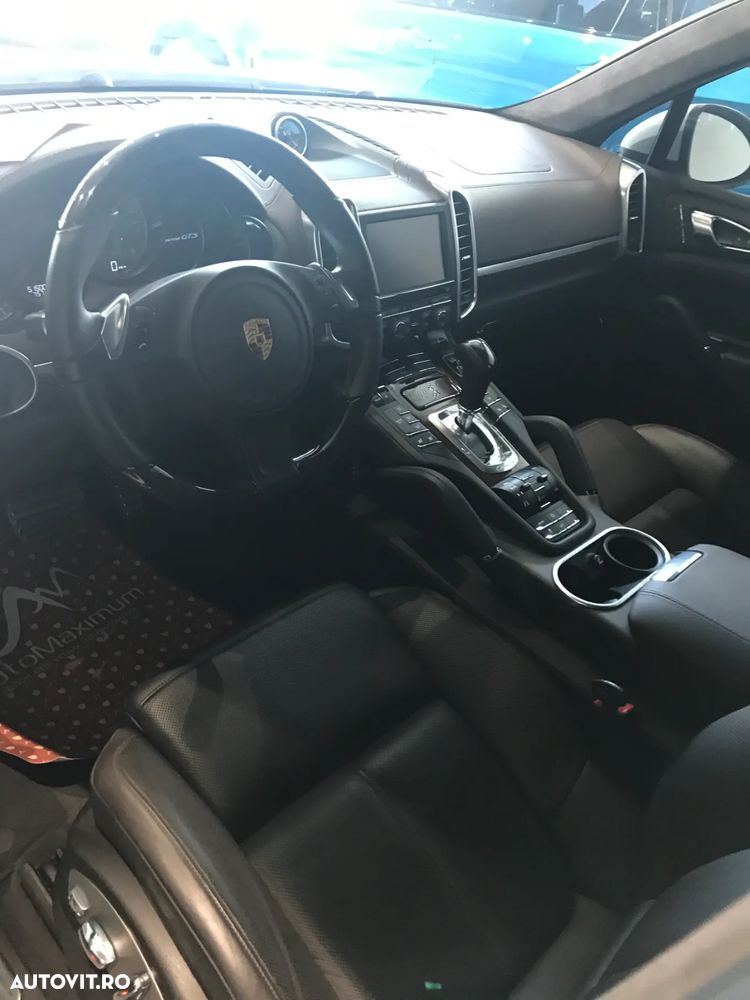 Porsche Cayenne 4.8 GTS - 6
