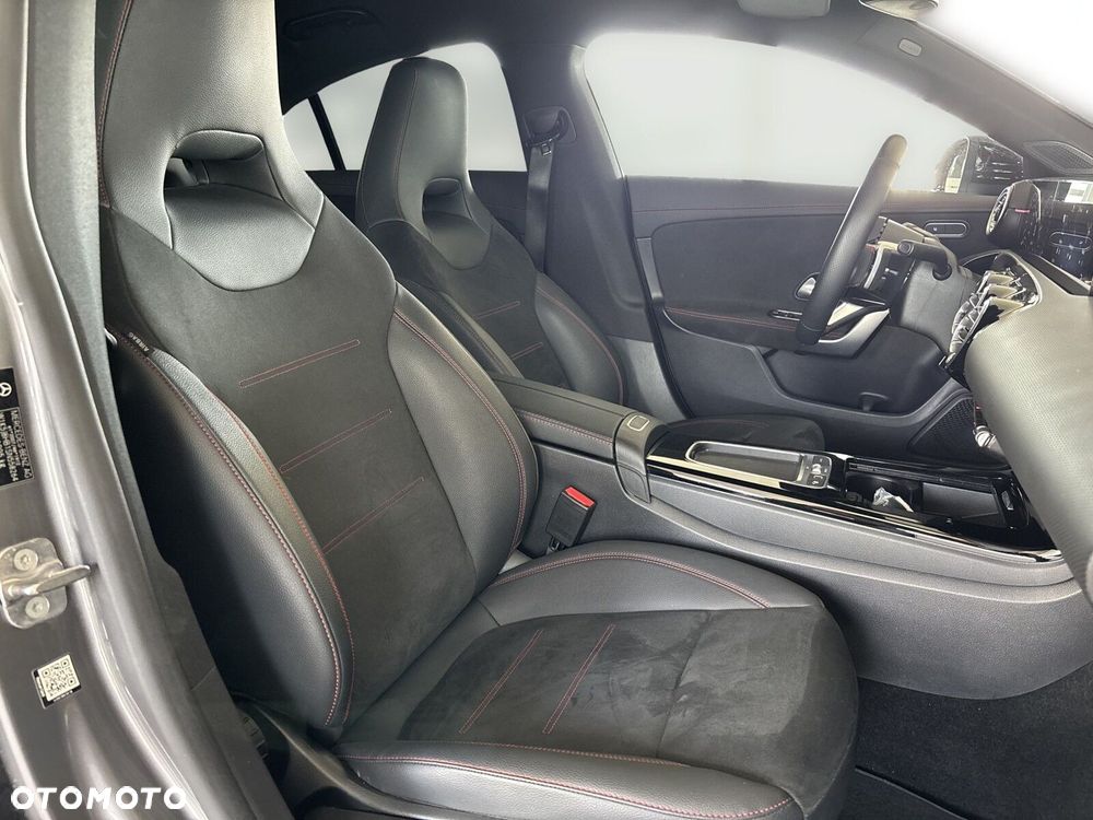 Mercedes-Benz CLA - 20