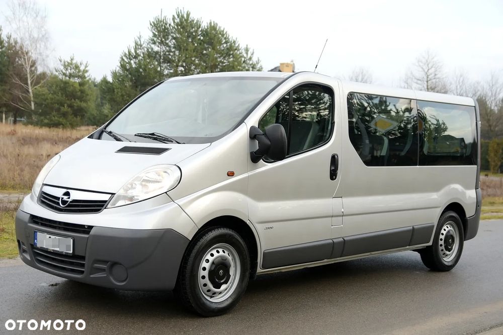 Opel Vivaro - 2