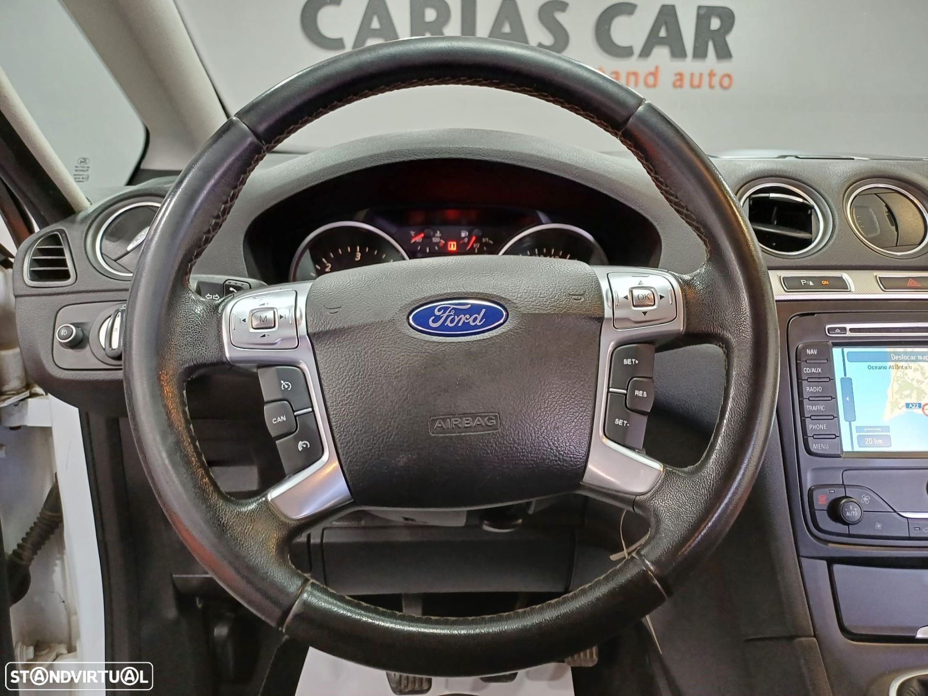 Ford S-Max - 14