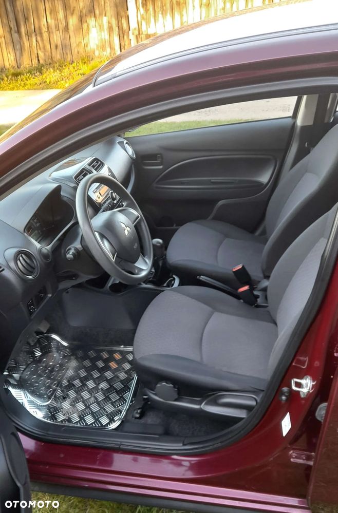 Mitsubishi Space Star - 8