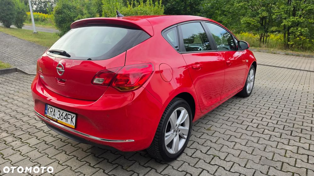 Opel Astra 1.6 Exklusiv - 22