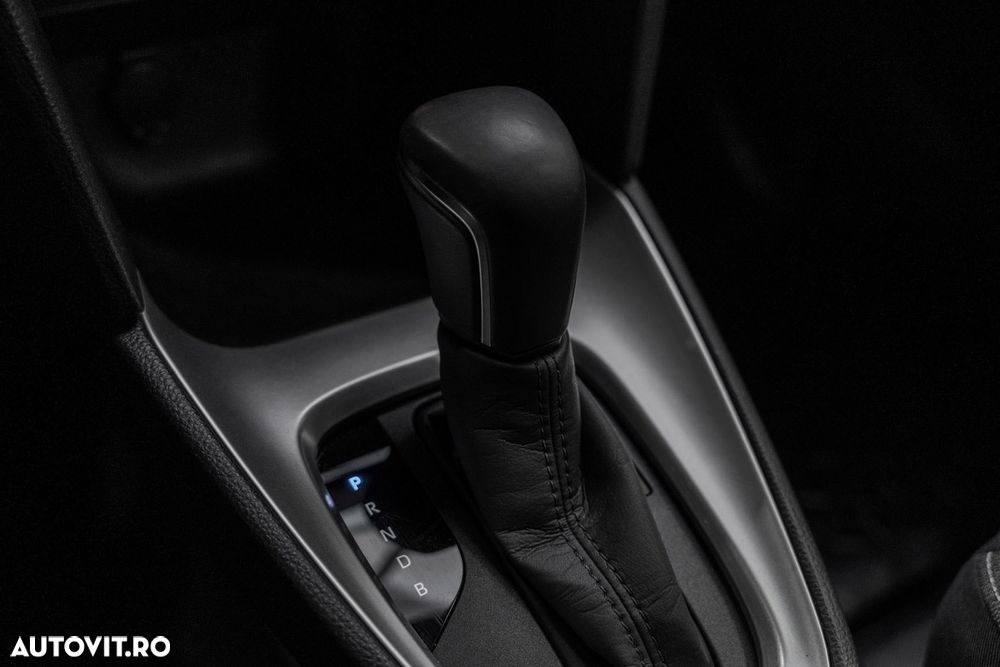 Toyota Yaris Cross 1.5 VVT-i HSD 4x4 Dynamic - 22