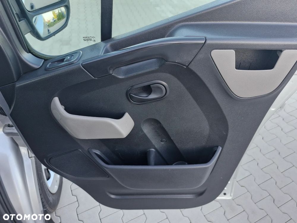 Renault Master - 30