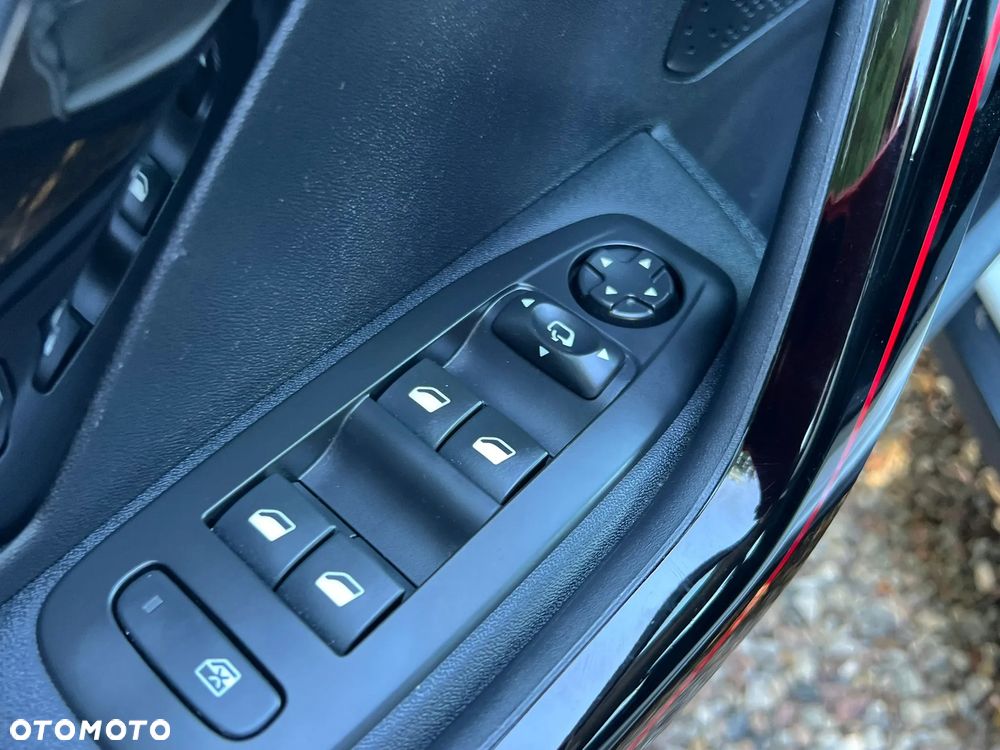 Peugeot 2008 PureTech 110 Stop&Start GT-Line Edition - 29