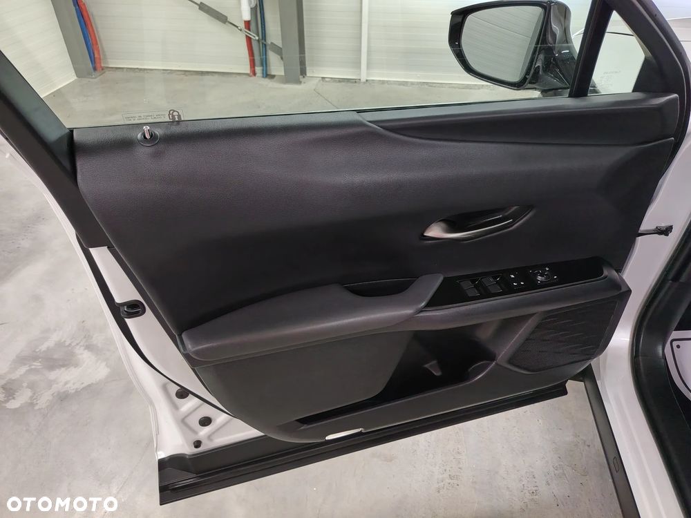 Lexus UX 250h Elegance 2WD - 20
