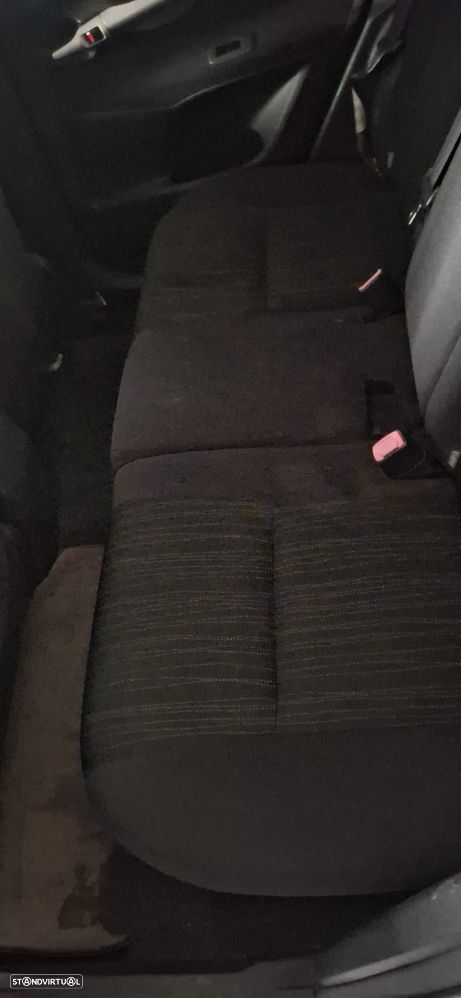 Toyota Auris 1.4 D-4D Sol - 9