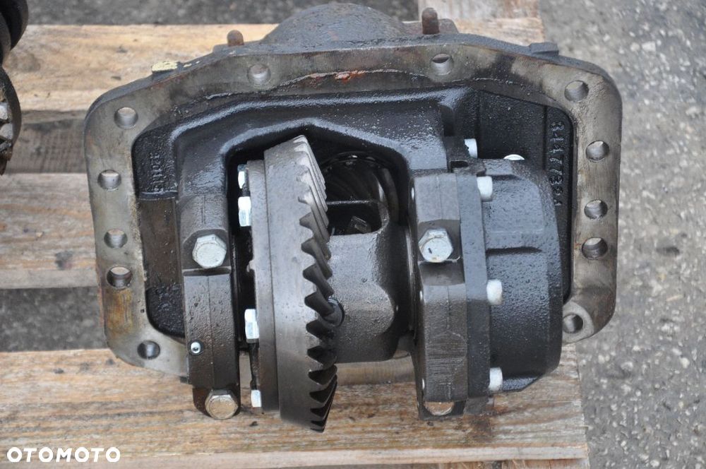 DYFERENCJAŁ WKŁAD MOSTU NEW HOLLAND CASE 84477324 - 2