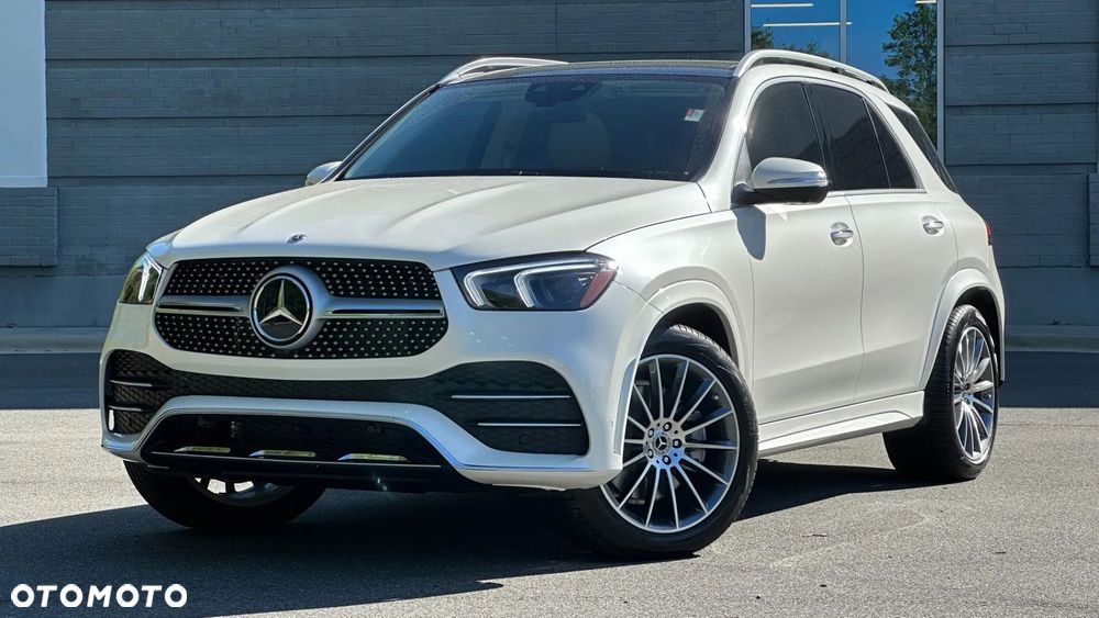 Mercedes-Benz GLE - 1