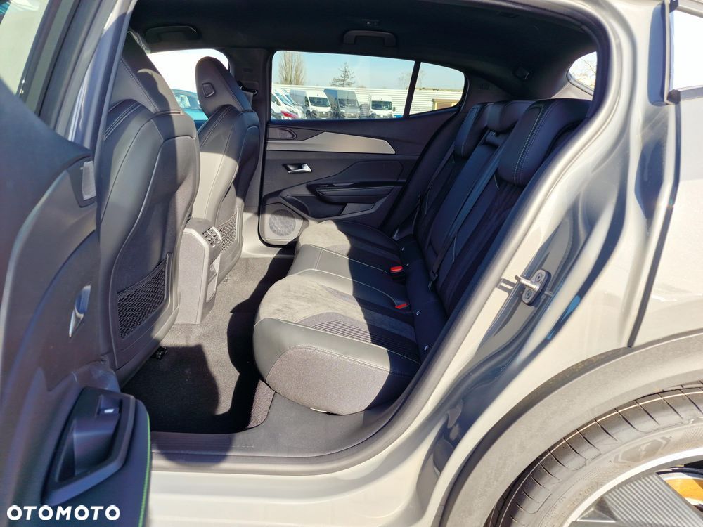 Peugeot 408 1.2 PureTech mHEV GT S&S e-DSC6 - 10