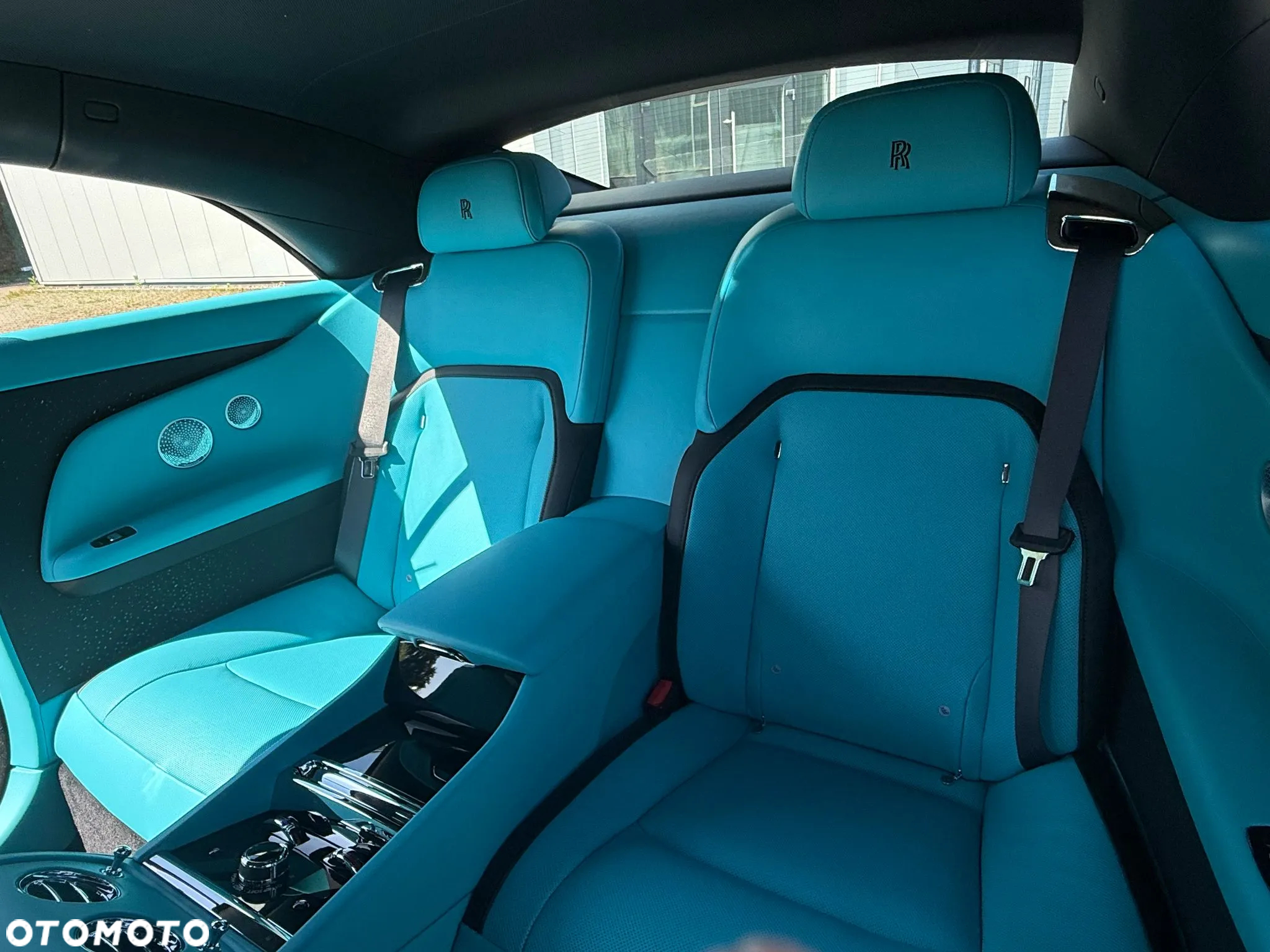 Rolls-Royce Spectre - 16