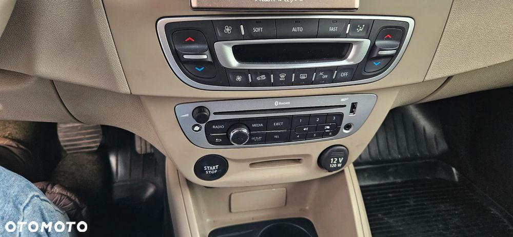 Renault Megane 1.6 16V Authentique Euro5 - 13