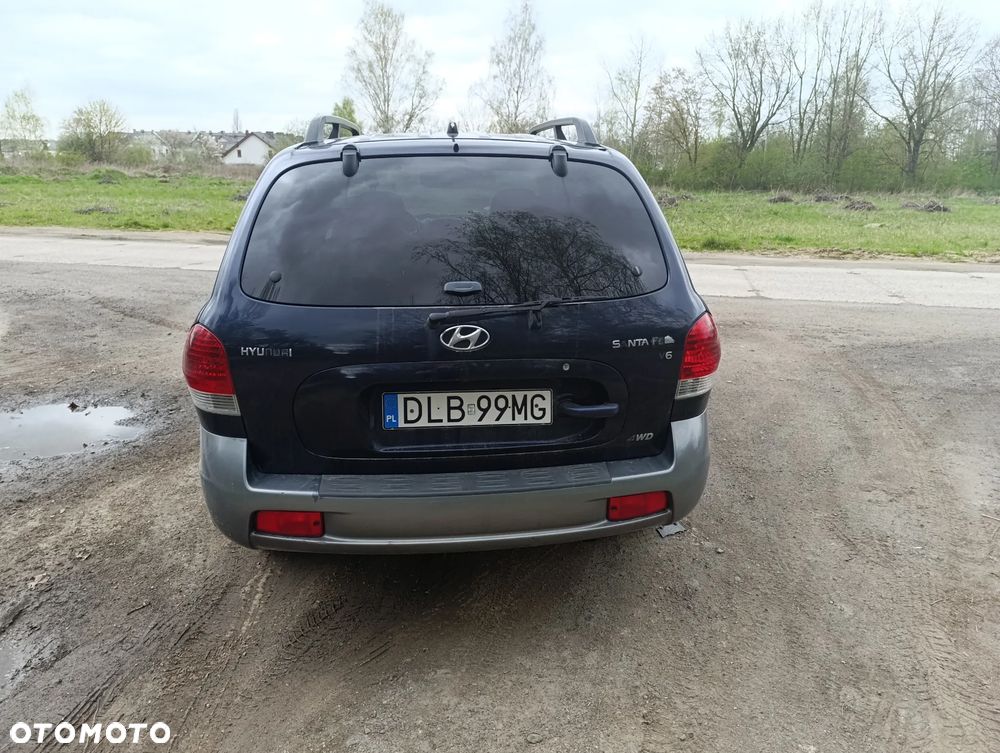 Hyundai Santa Fe - 2