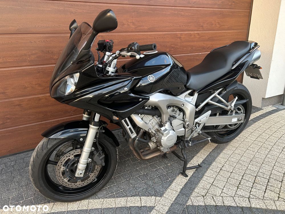 Yamaha FZ6 - 16
