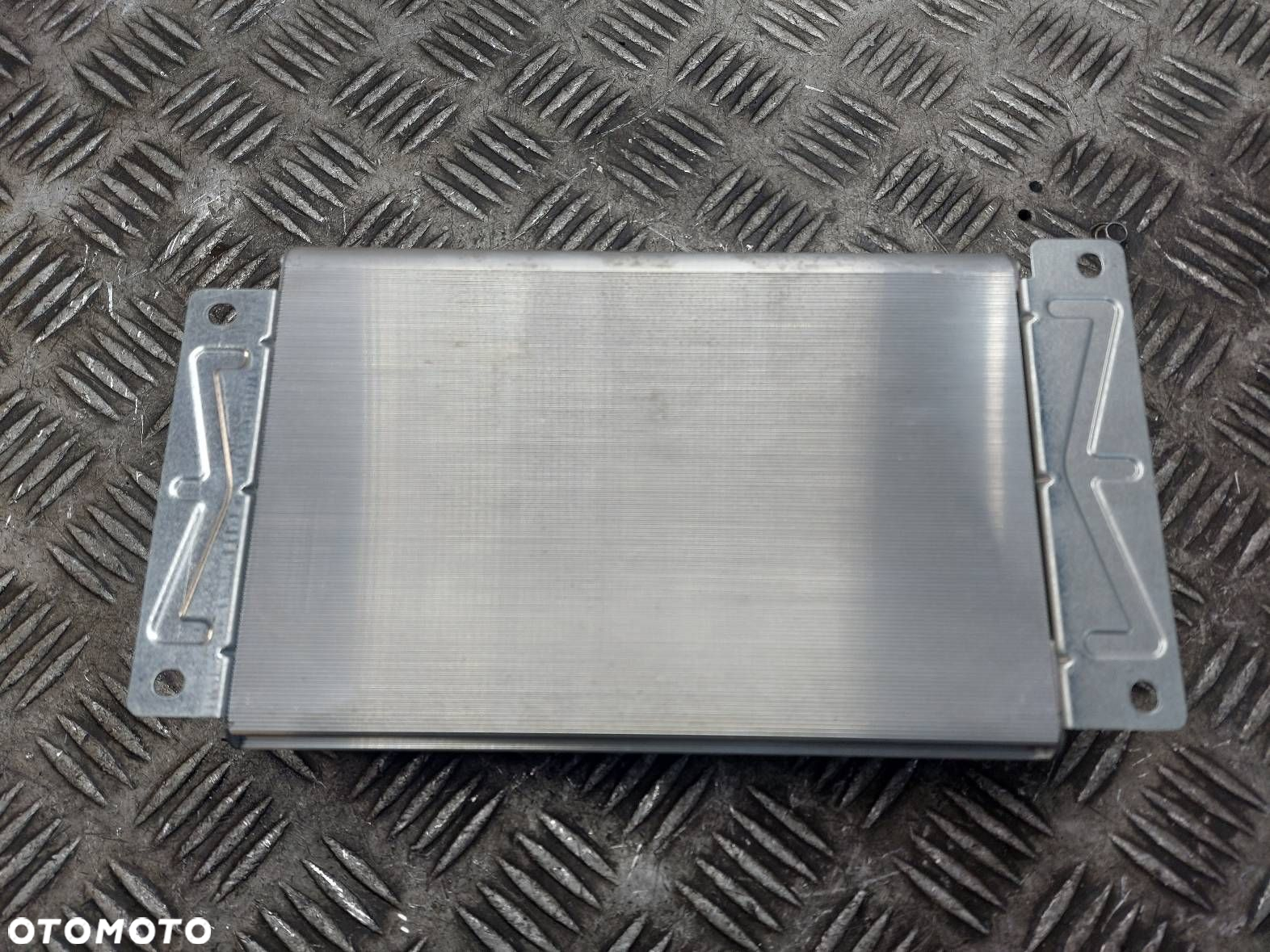 WZMACNIACZ AUDIO AUDI A6 C6 4F0035223B - 3
