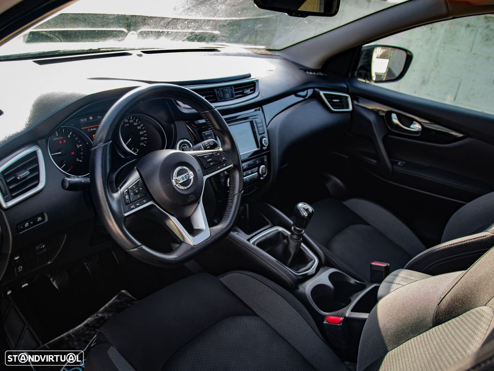 Nissan Qashqai 1.5 dCi N-Connecta J18 - 17