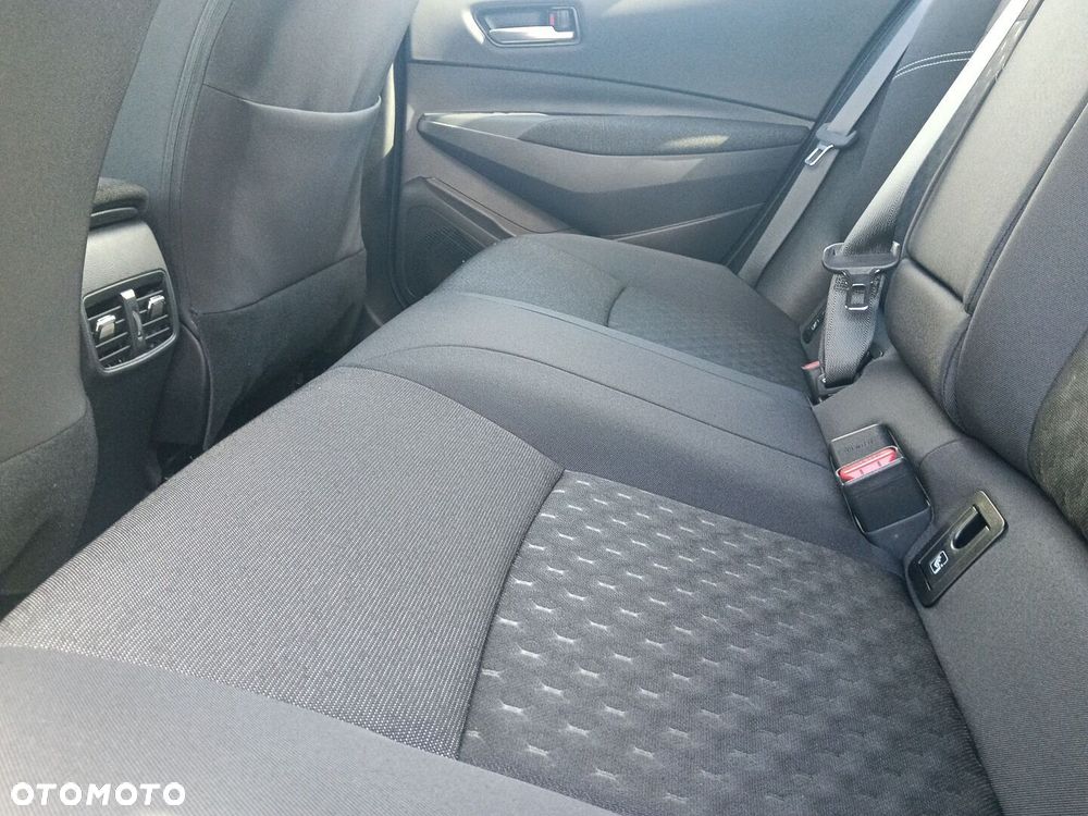 Toyota Corolla 2.0 Hybrid Comfort - 10