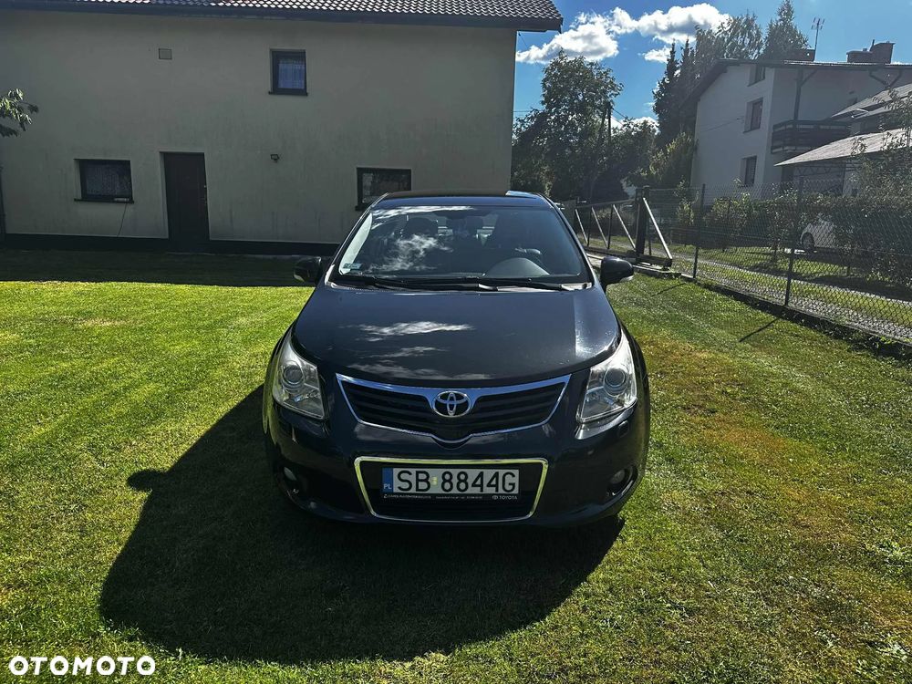 Toyota Avensis 2.0 Premium - 2
