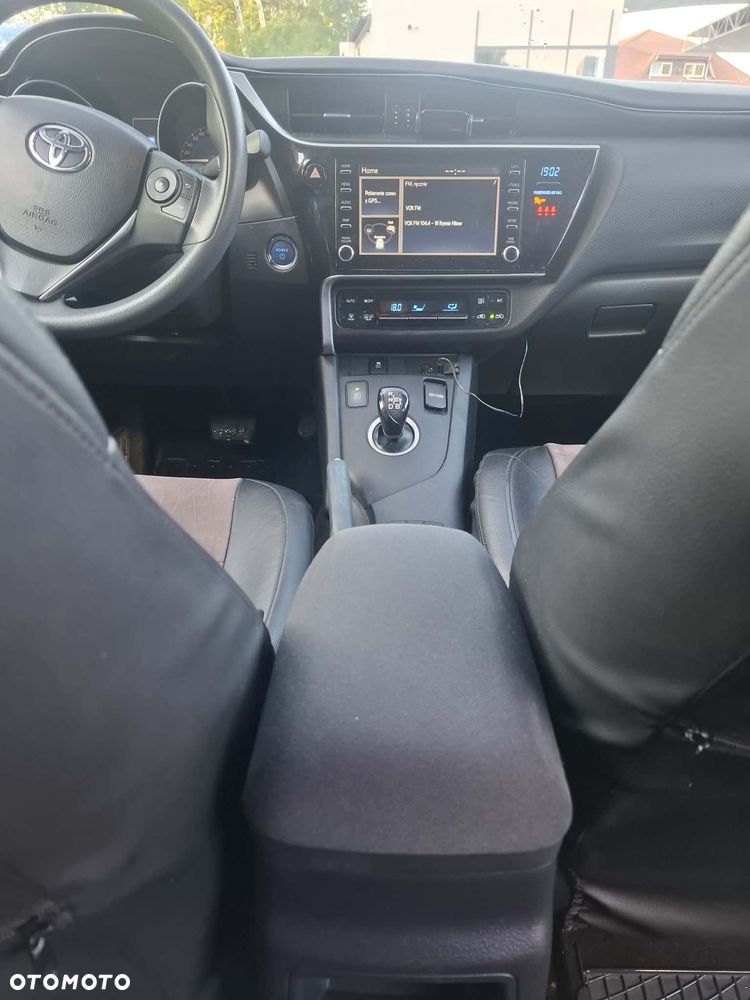 Toyota Auris - 5