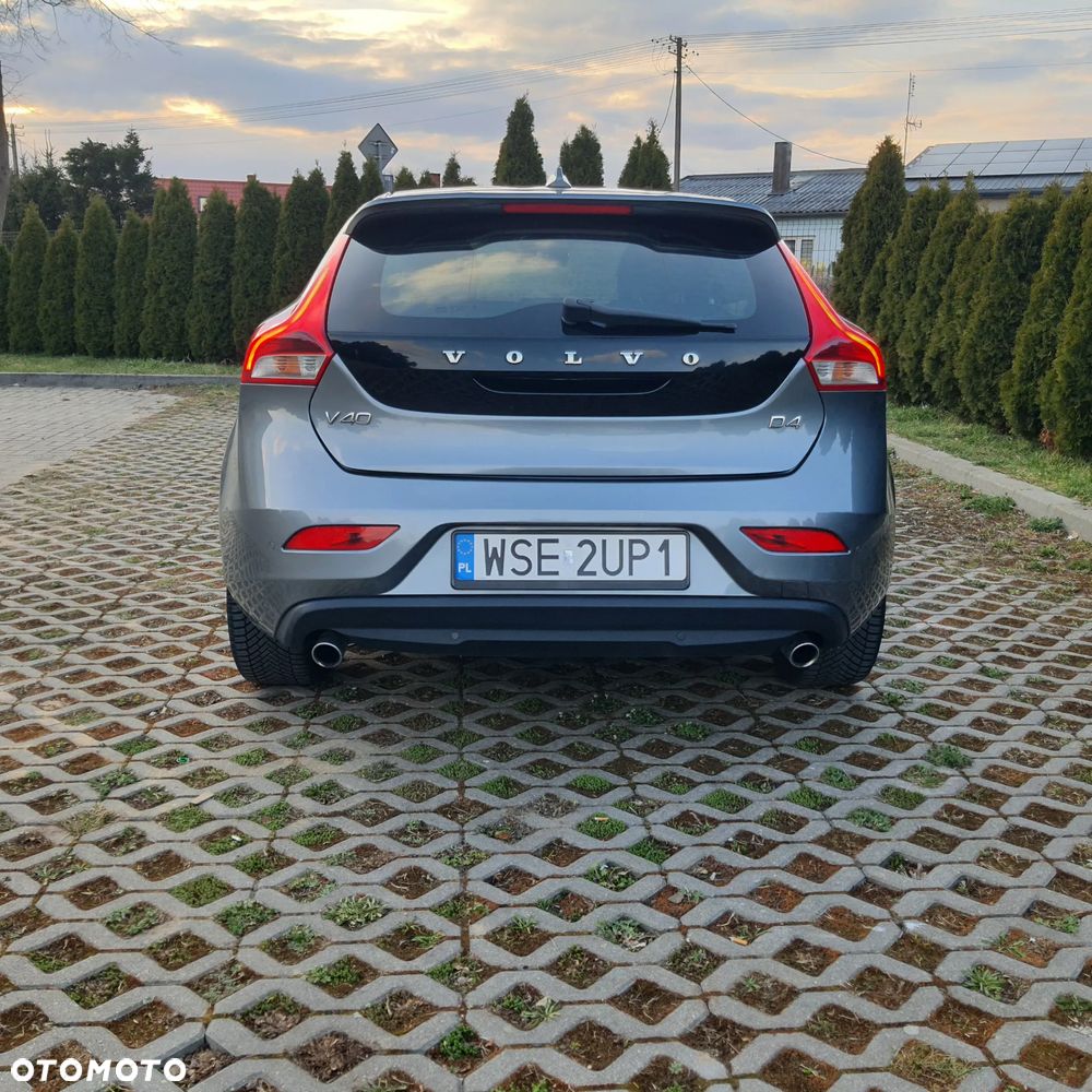 Volvo V40 D4 Geartronic Momentum - 5