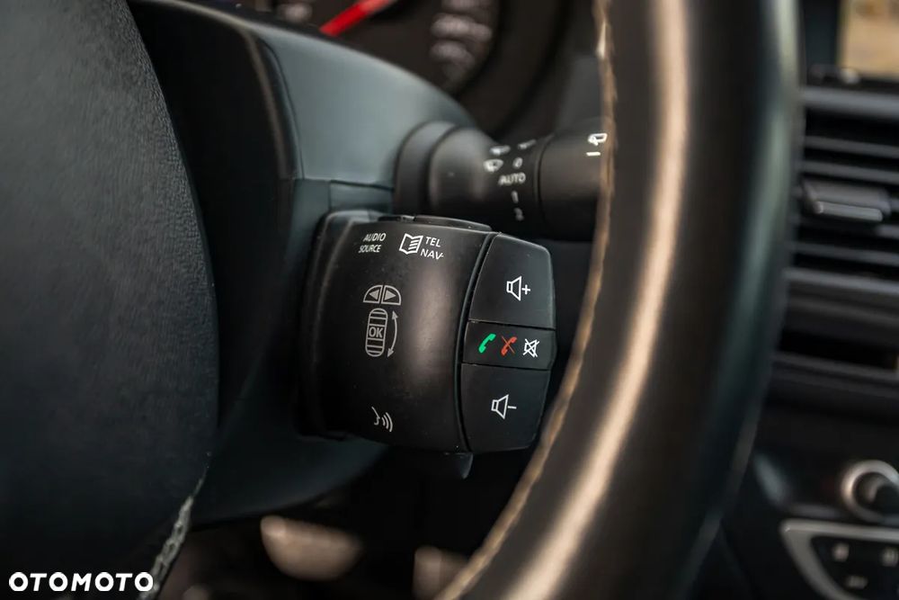 Renault Laguna dCi 175 FAP Initiale - 32