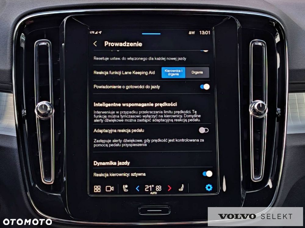Volvo XC 40 - 25