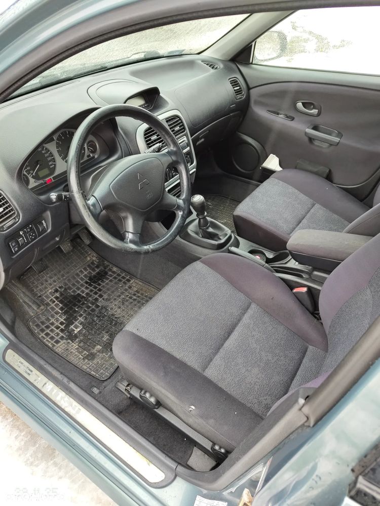 Mitsubishi Carisma 1.6 Motion - 10