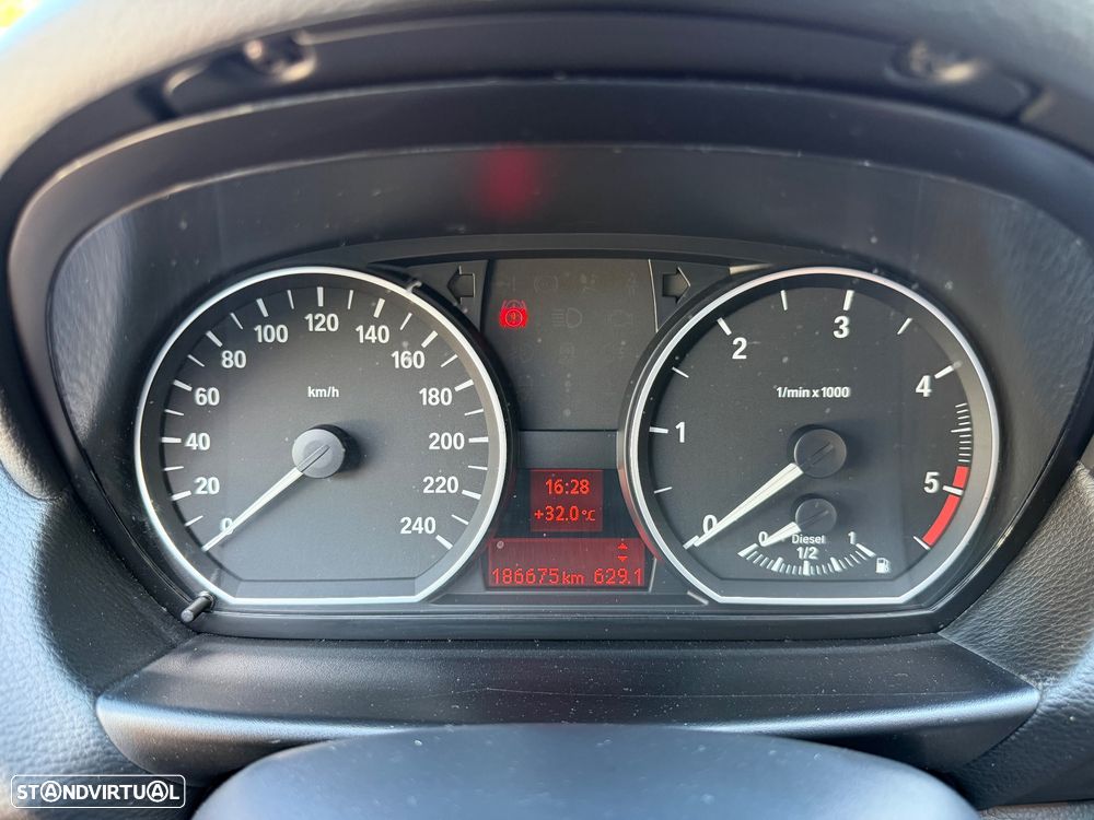 BMW 118 d Coupe - 13