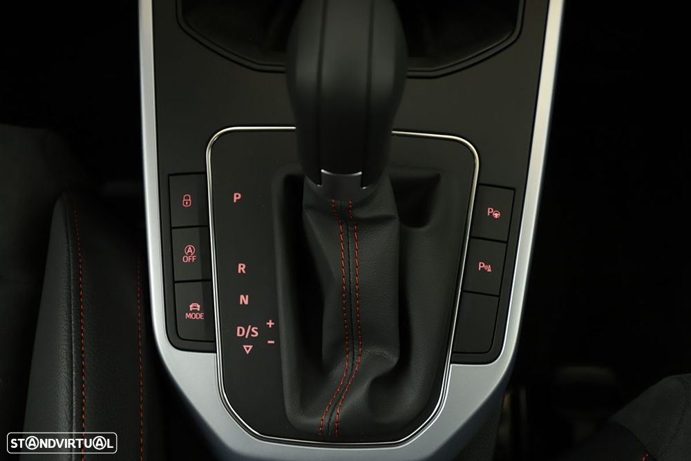 SEAT Arona 1.0 TSI FR DSG - 14