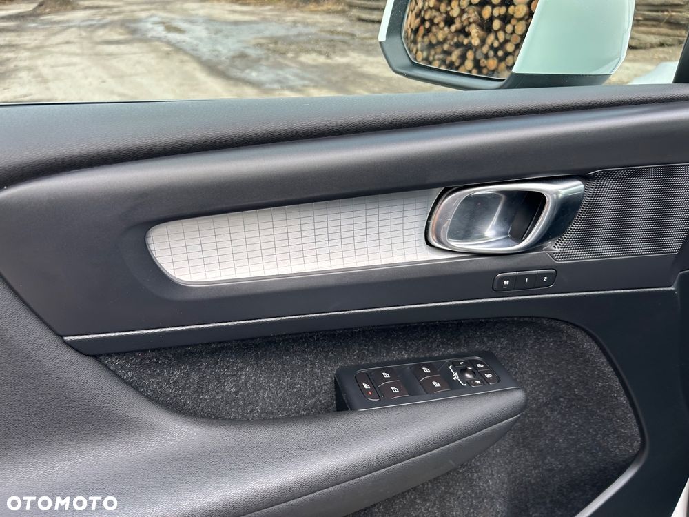 Volvo XC 40 D3 Momentum Pro - 17