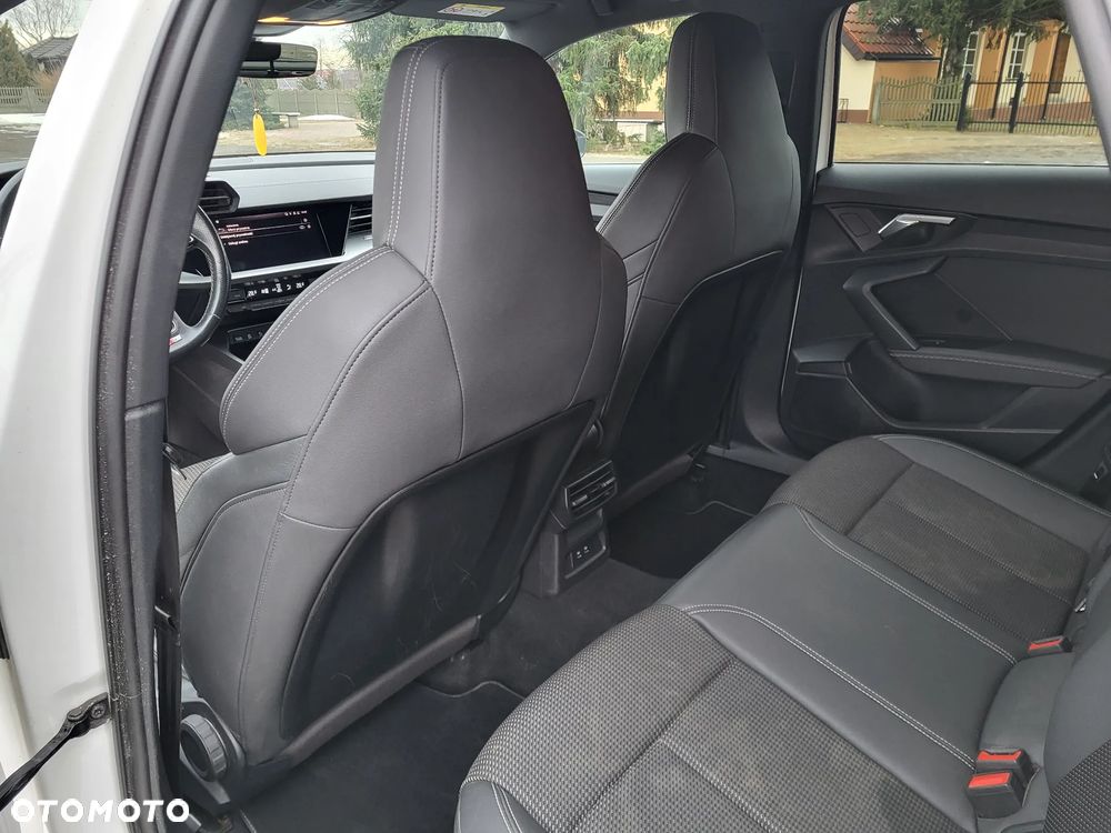 Audi A3 Sportback 2.0 TDI (clean diesel) S tronic S line Sportpaket - 37