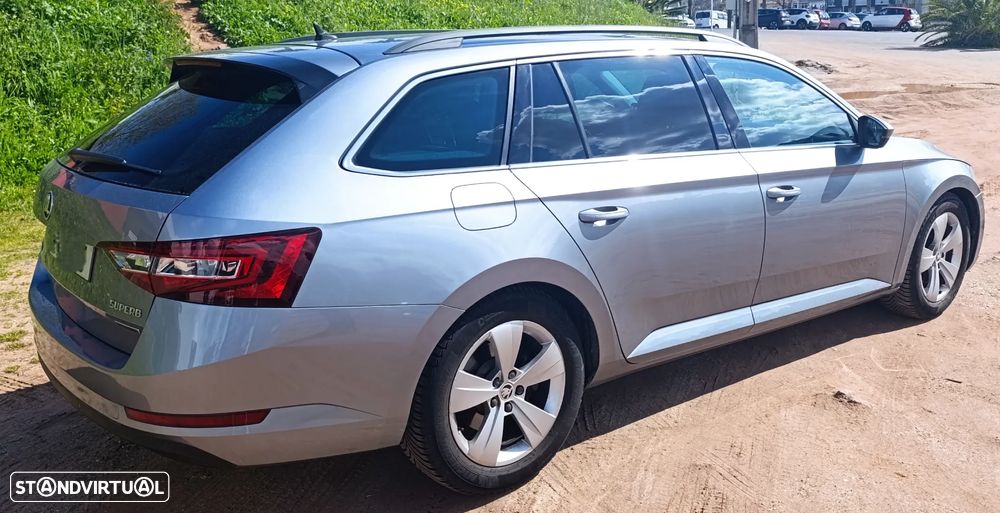 Skoda Superb Break 1.6 TDI Style Greenline - 3