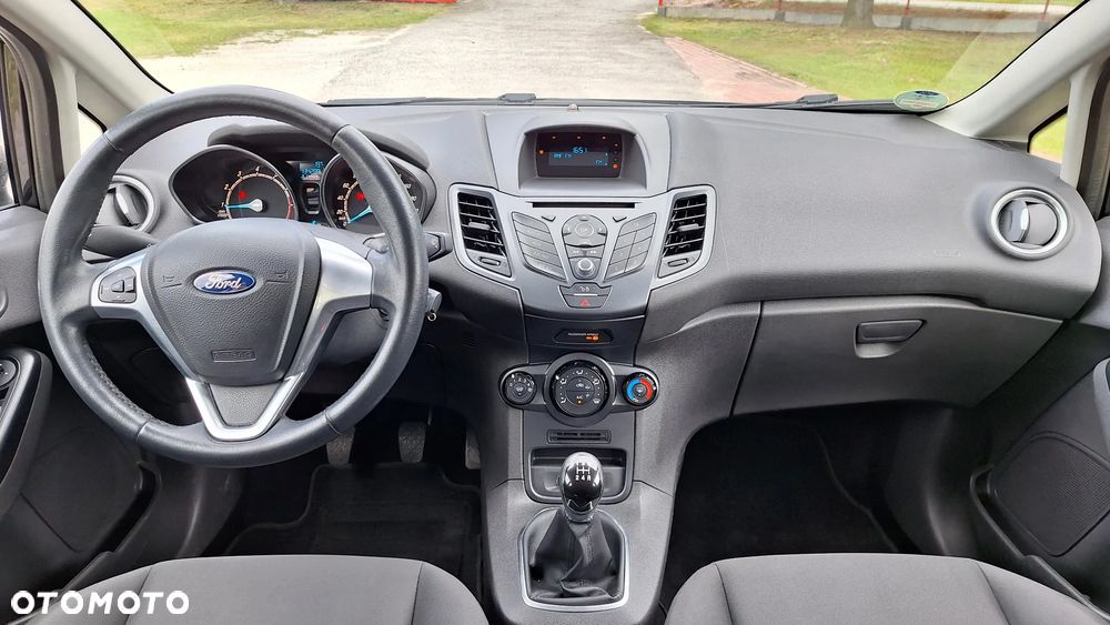 Ford Fiesta 1.0 Champions Edition - 27
