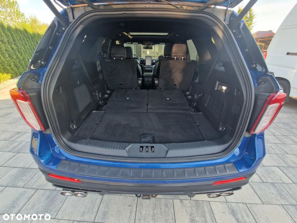 Ford Explorer EcoBoost Plug-in Hybrid ST-LINE - 17