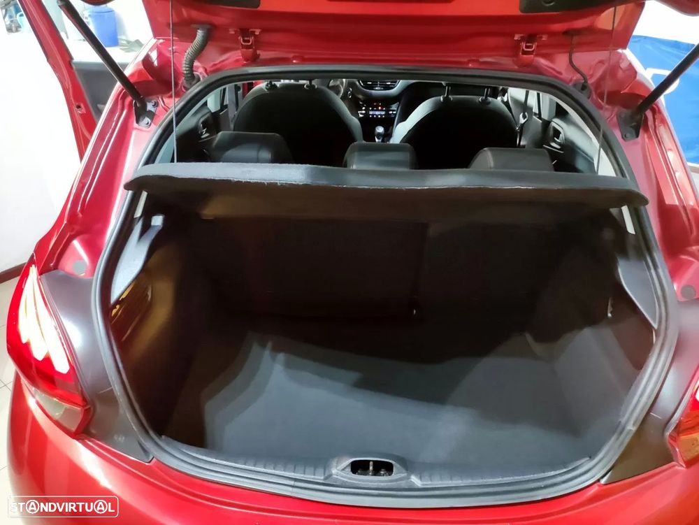 Peugeot 208 1.2 PureTech GT Line EAT6 - 24