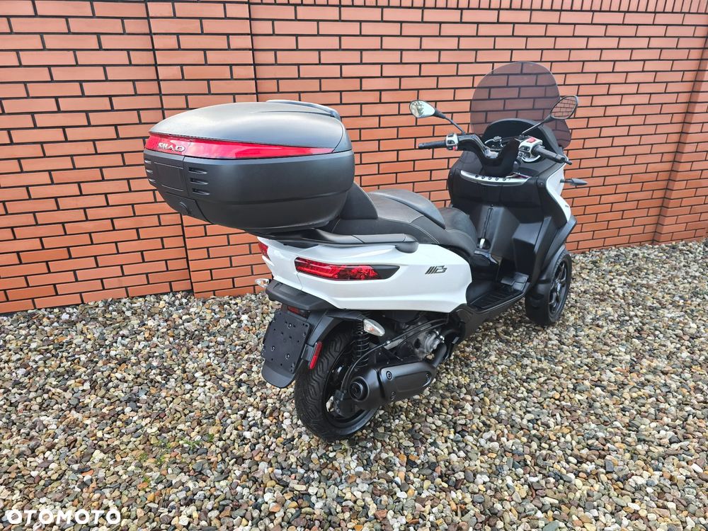 Piaggio MP-3 - 13