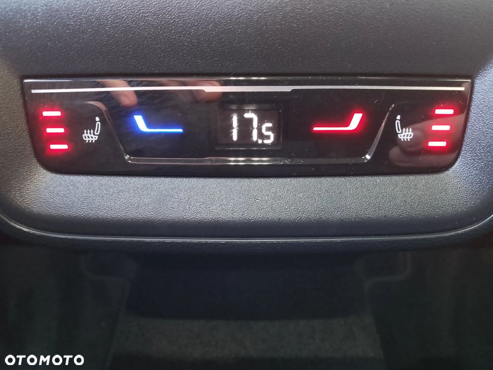 Skoda Superb 2.0 TDI SCR 4x4 Sportline DSG - 26