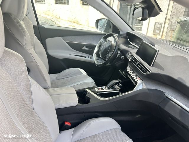 Peugeot 3008 PureTech 130 Stop & Start GPF EAT8 Allure - 6