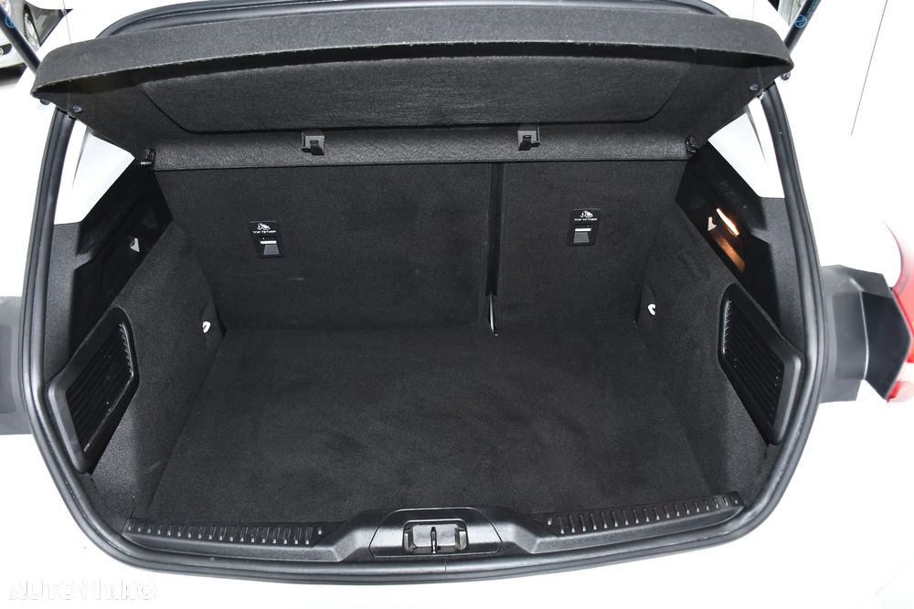 Ford Focus 1.5 EcoBlue Connected - 34