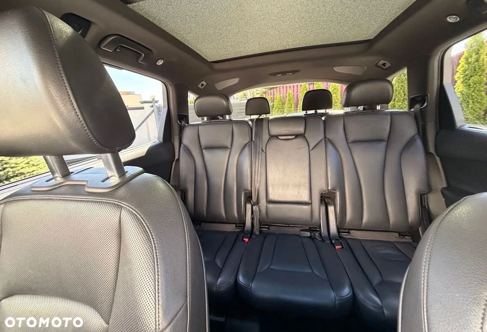 Audi Q7 - 10