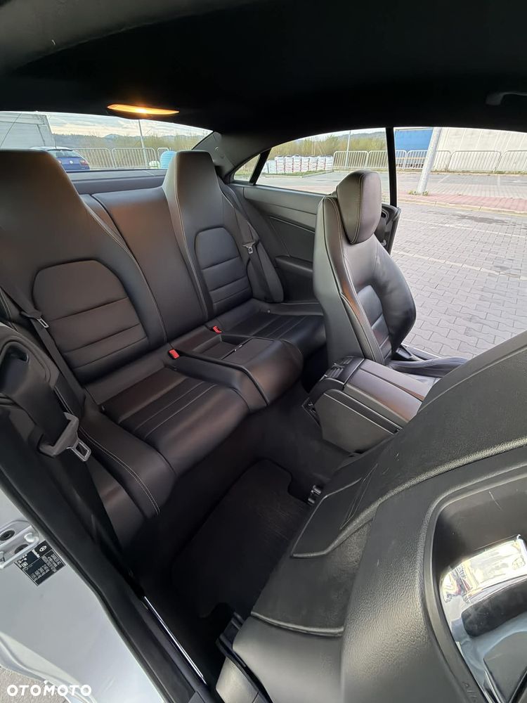 Mercedes-Benz Klasa E 220 CDI DPF BlueEFFICIENCY 7G-TRONIC Avantgarde - 25