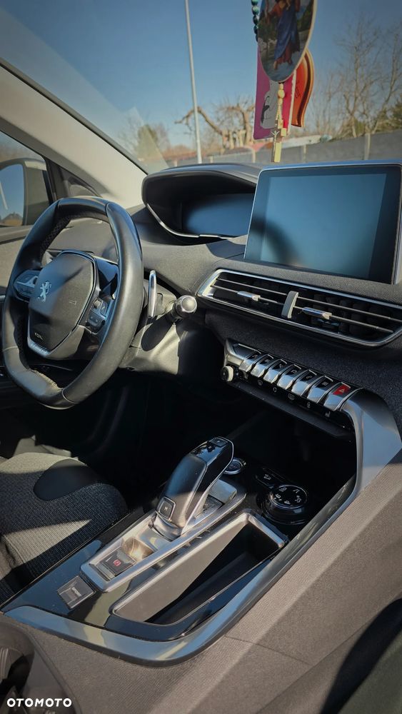Peugeot 5008 1.6 BlueHDI Allure S&S EAT6 - 16