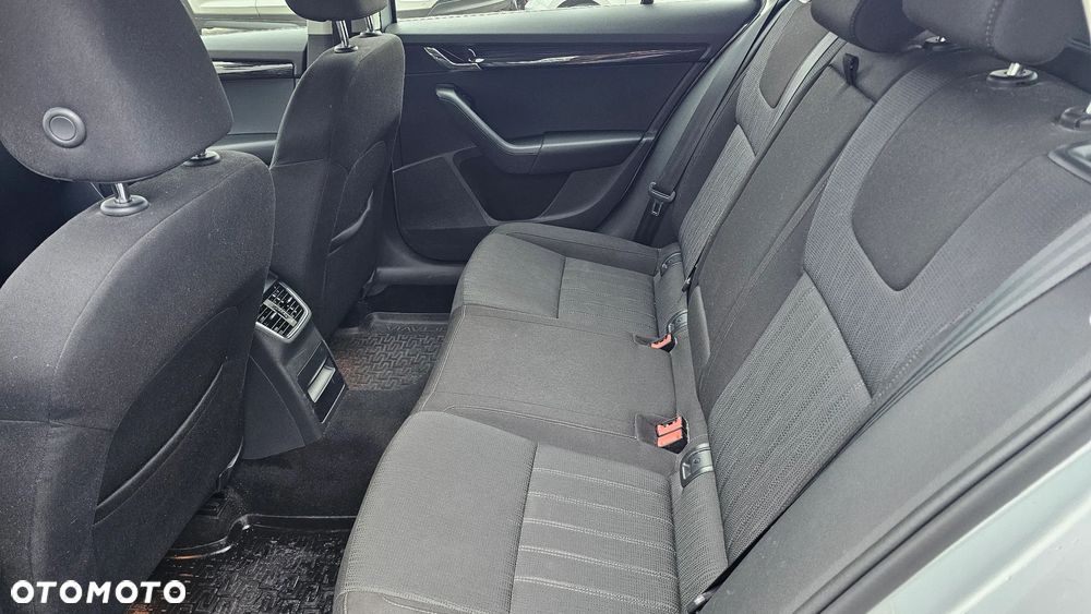 Skoda Octavia 1.5 TSI ACT Style - 15