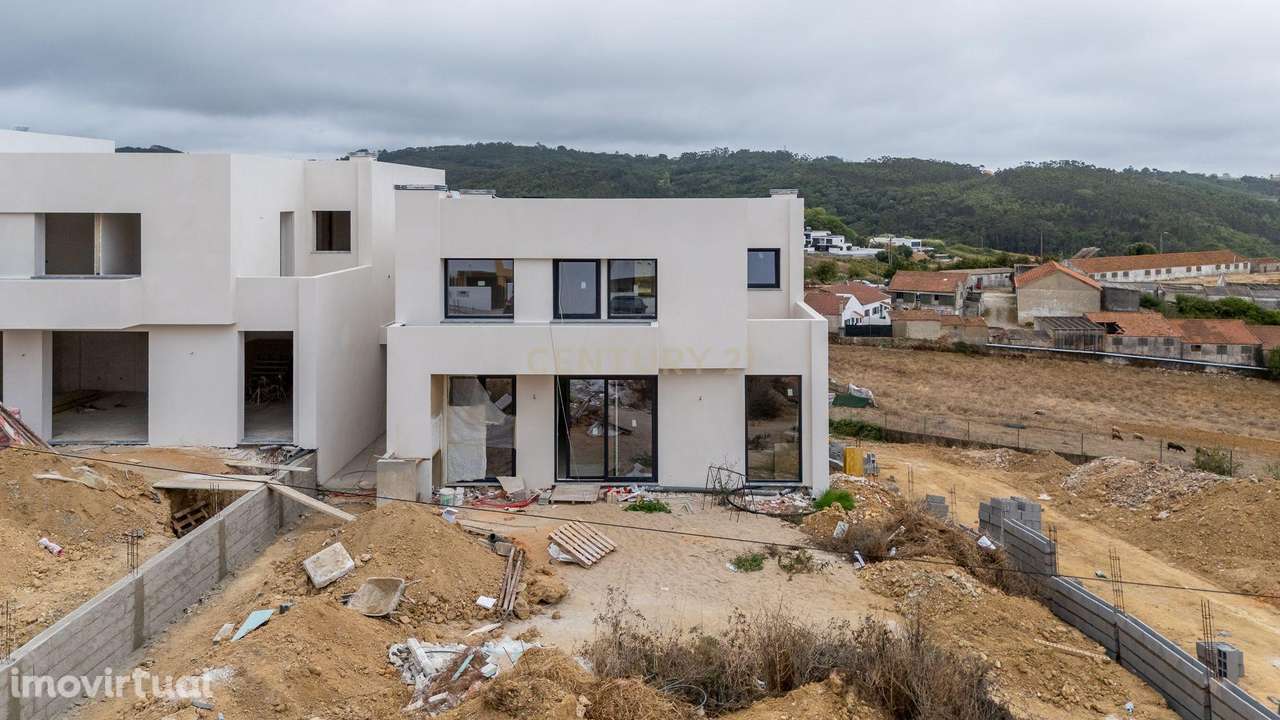 Moradia de Luxo com Jardim Privado - Um Oásis de Tranquilidade - Grande imagem: 3/30