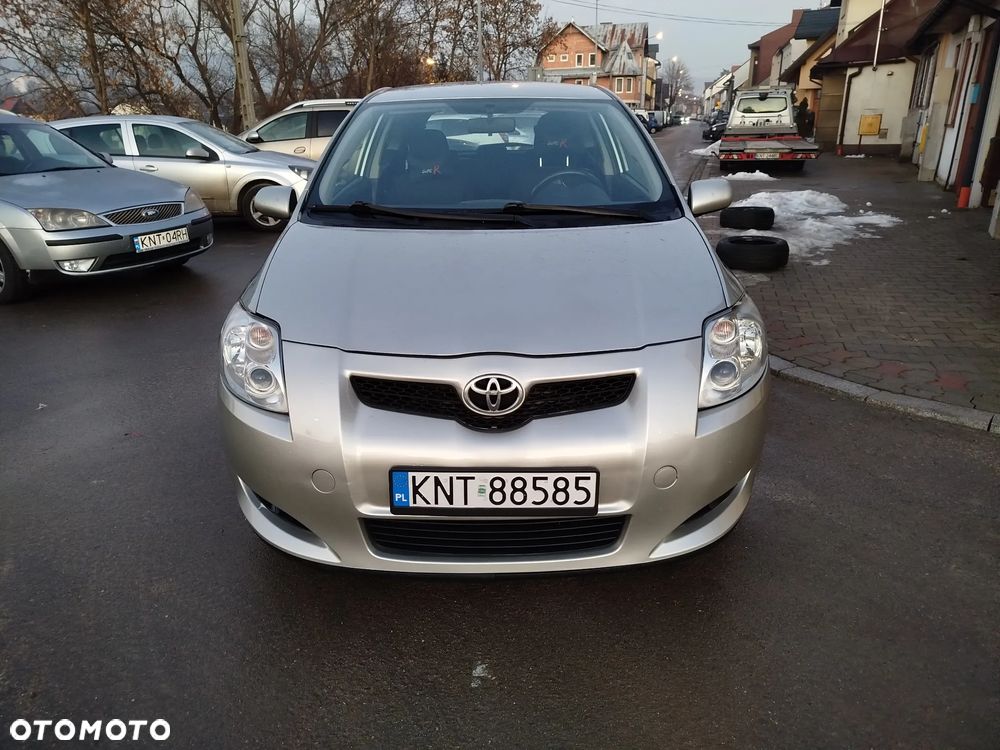 Toyota Auris 2.0 D-4D Sol - 9