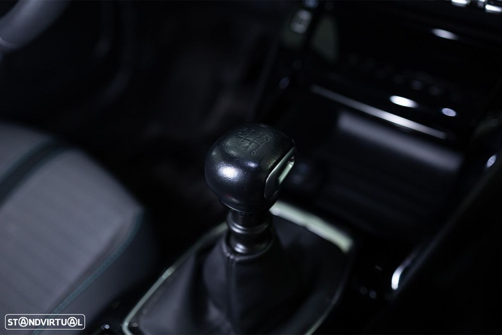 Peugeot 2008 1.2 PureTech Allure Pack - 33