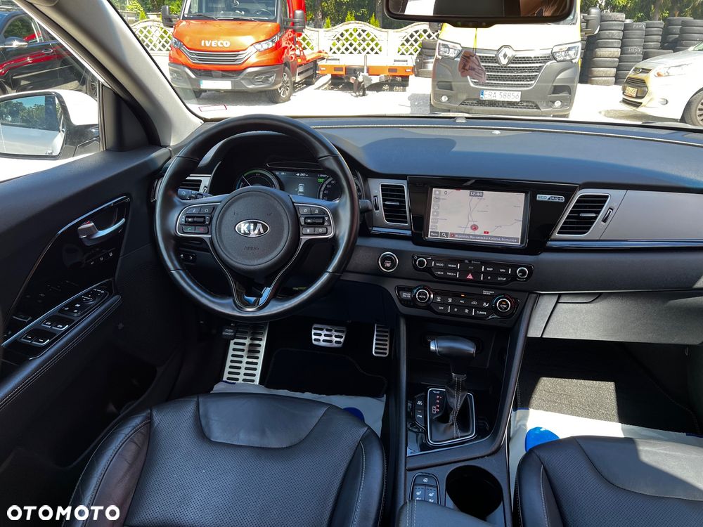 Kia Niro 1.6 GDI PHEV 2WD OPF Vision - 27